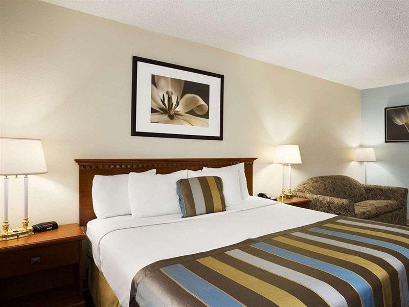 Days Inn By Wyndham Middletown Εξωτερικό φωτογραφία