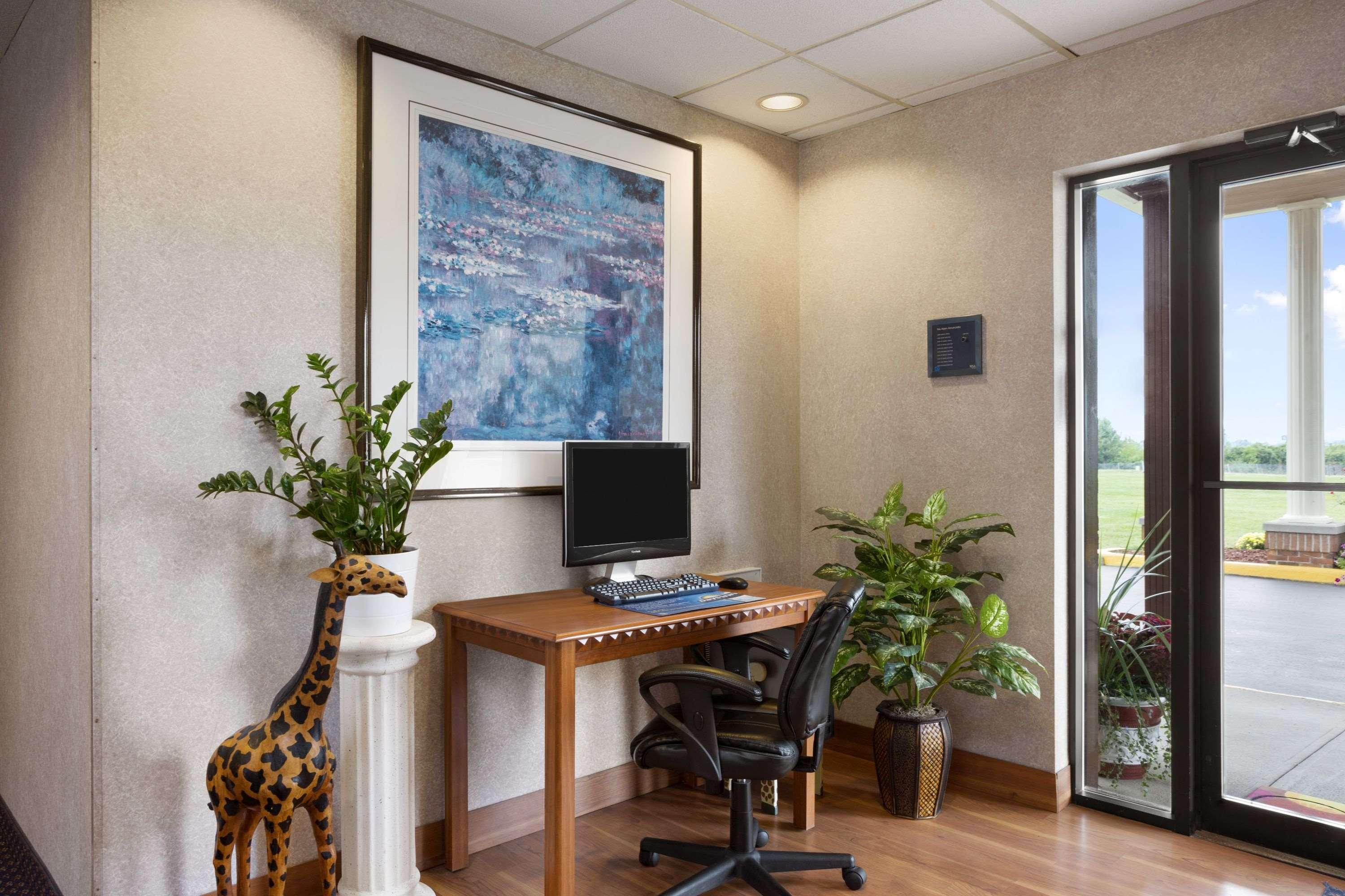 Days Inn By Wyndham Middletown Εξωτερικό φωτογραφία