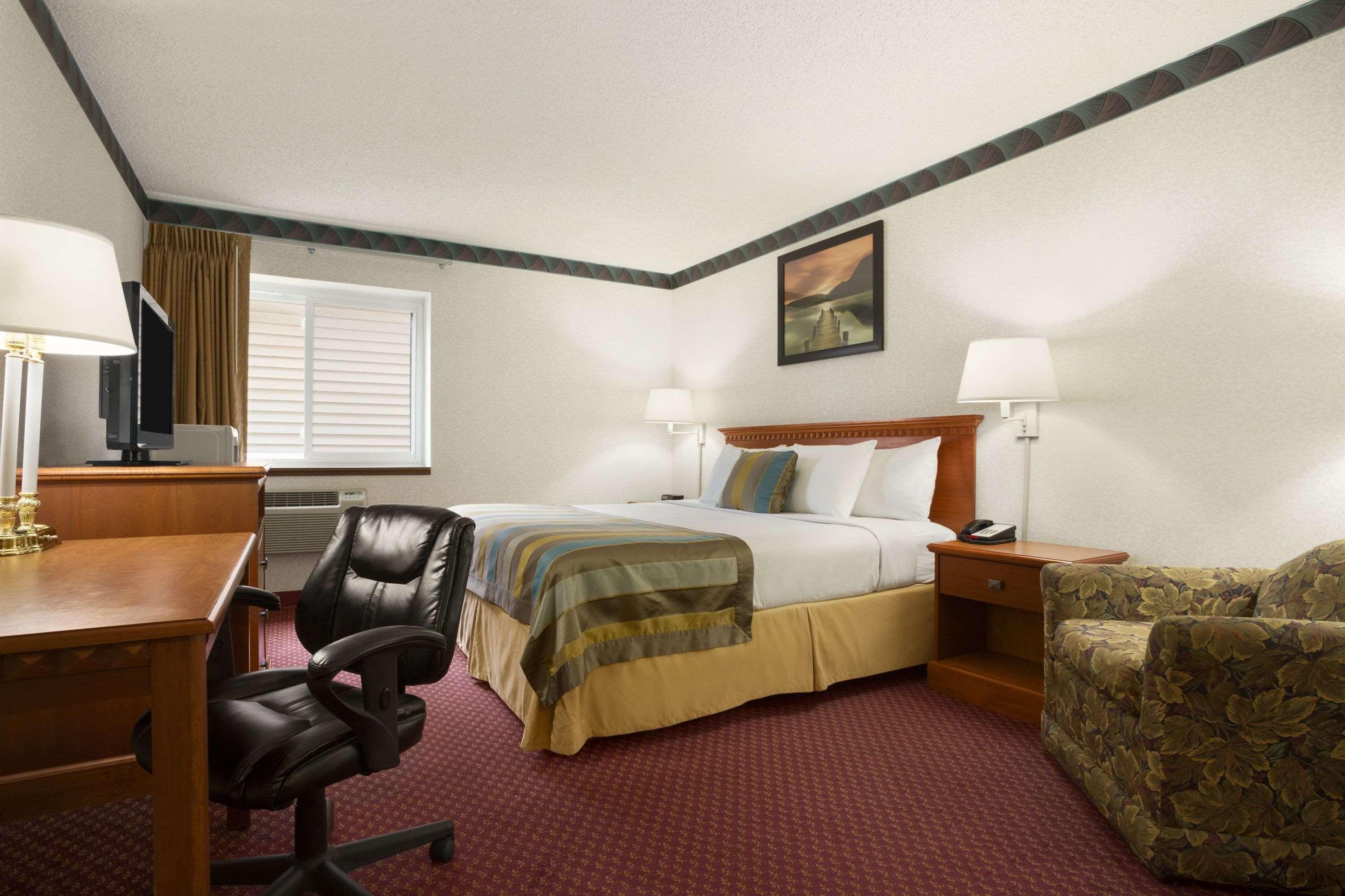 Days Inn By Wyndham Middletown Εξωτερικό φωτογραφία